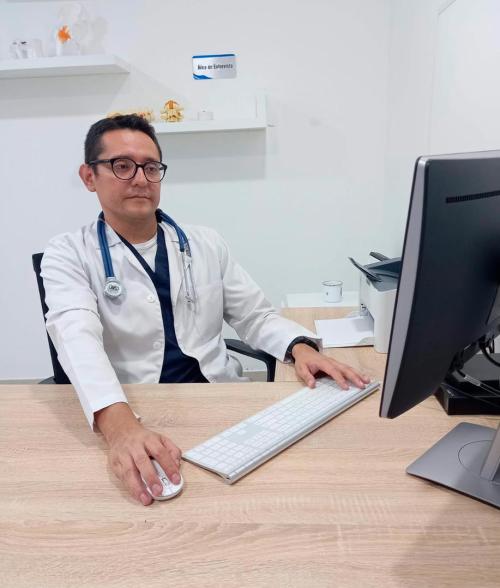 Dr. Óscar Castro Angulo, neurólogo particular en Pereira y el Eje Cafetero
